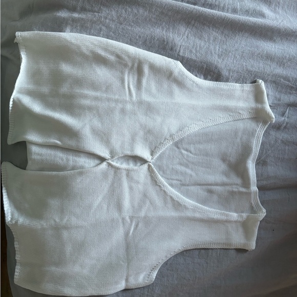 White cut out knit crop top - Picture 4 of 4